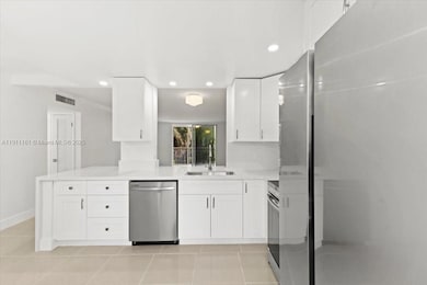 319 NE 14th Ave unit 201, Hallandale Beach, FL 33009 - photo 3