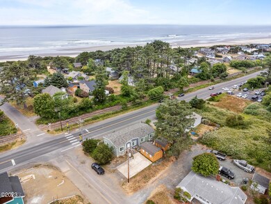 Drone- 3 blocks from the Beach