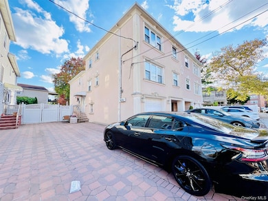 208-18 15th Rd, Flushing, NY 11360 - photo 3