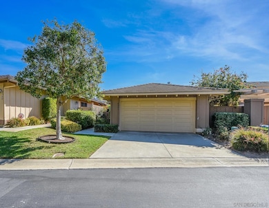 8541 Circle r Course Ln, Escondido, CA 92026 - photo 3