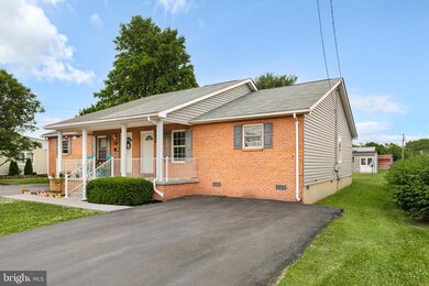 260 Aileen Ave, Strasburg, VA 22657 - photo 2