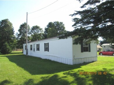 34 Canaan Mobile Home Park, Canaan, VT 05903 - photo 2