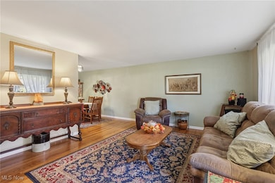 26915 Eastwood Ln, Olmsted Falls, OH 44138 - photo 3