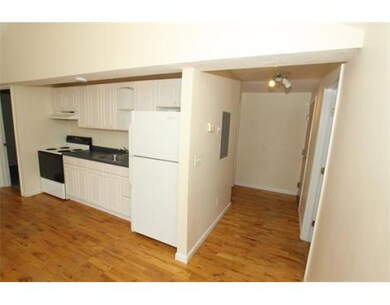 7 Oak Ave unit 11, Peabody, MA 01960 - photo 3