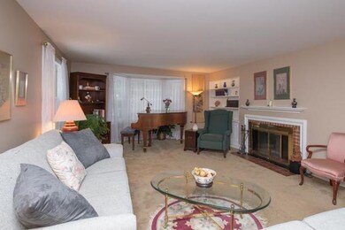 444 Glendenning Place, Waukegan, IL 60087 - photo 6