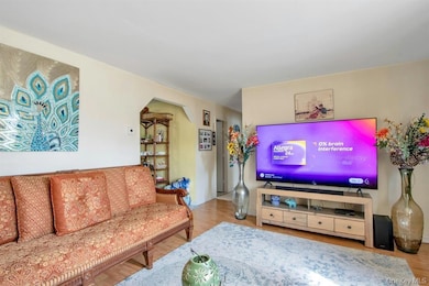 2740 South Rd unit G11, Poughkeepsie, NY 12601 - photo 6