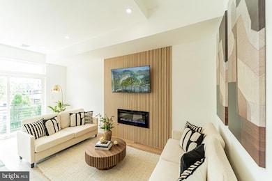 2517 Ontario Rd NW unit 8, Washington, DC 20009 - photo 3