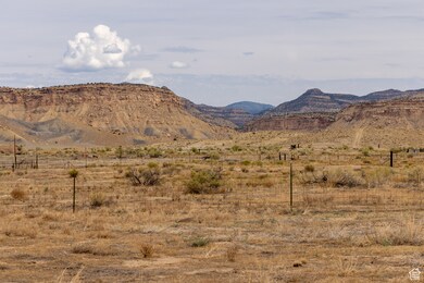 68 N King St, Thompson, UT 84540 - photo 2