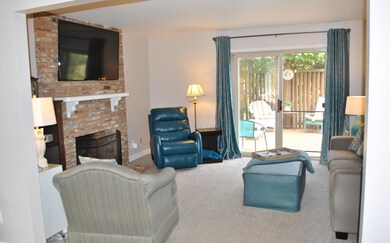 FAMILY ROOM & DECK