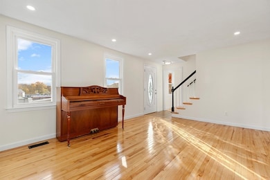 18 Whitehead Ave, Lowell, MA 01852 - photo 5