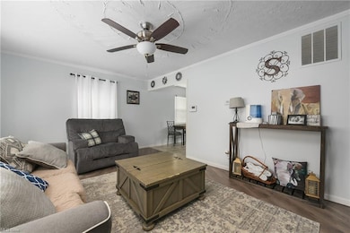 2551 E 42nd St, Lorain, OH 44055 - photo 4