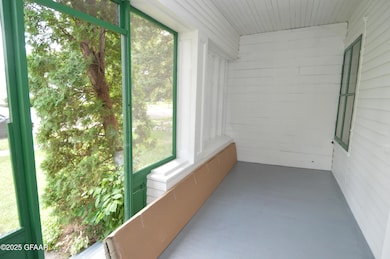 611 Walsh Extertior 2