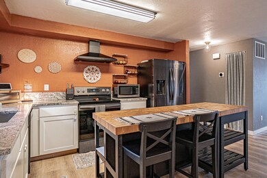 715 Ash St, Central Point, OR 97502 - photo 4