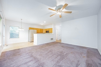 10-web-or-mls-654 Grove Cir-10