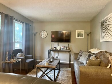 10095 E Heritage Dr, Effingham, IL 62401 - photo 5