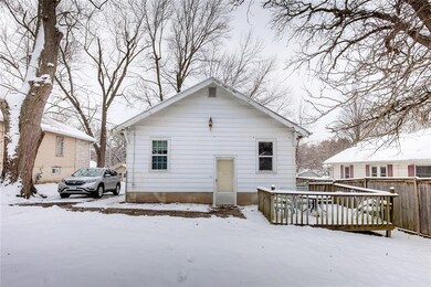 1617 33rd St, Des Moines, IA 50311 - photo 2