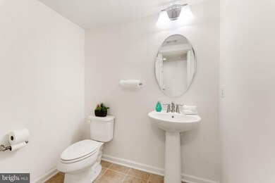 15701 Swanscombe Loop, Upper Marlboro, MD 20774 - photo 7