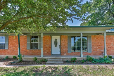 718 Anderson Rd, Whitesboro, TX 76273 - photo 3