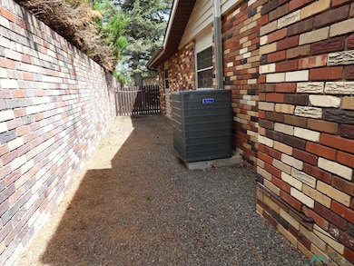 1201 Mcfarland St, Raton, NM 87740 - photo 7