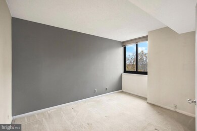 Skyline Square North and South unit 511N, Baileys Crossroads, VA 22041 - photo 7