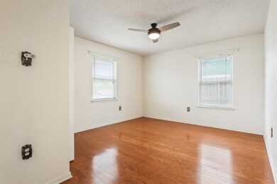 1702 Pleasant Ln, Copperas Cove, TX 76522 - photo 5