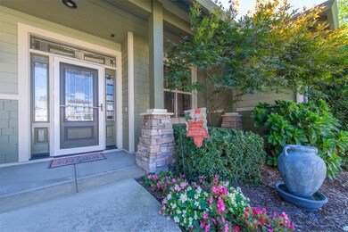 Entry exterior2