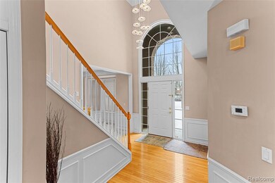 7567 Windgate Cir, West Bloomfield, MI 48323 - photo 2