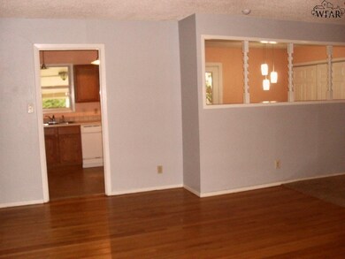 1209 Harvey Dr, Wichita Falls, TX 76302 - photo 2