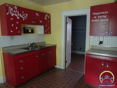 2505 SW Clay St, Topeka, KS 66611 - photo 7