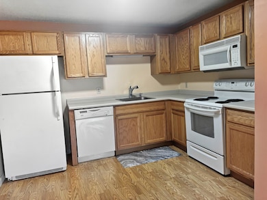 325 Lita Ln, Newmarket, NH 03857 - photo 4