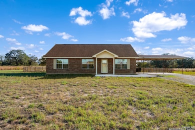 118 Stallion Trail, Natalia, TX 78059 - photo 4