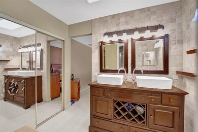 3559 Magellan Cir unit 327, Miami, FL 33180 - photo 7