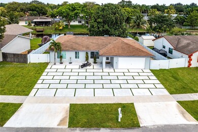 1070 SW 128th Dr, Davie, FL 33325 - photo 2