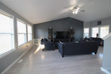 1424 W Roston Ct, Nampa, ID 83686 - photo 6