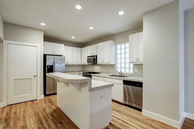 425 W 26th St, Houston, TX 77008 - photo 6