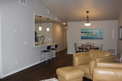 242 Aquarius Cir W, Jacksonville, FL 32216 - photo 4