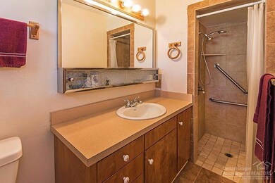 62635 Waugh Rd, Bend, OR 97701 - photo 7