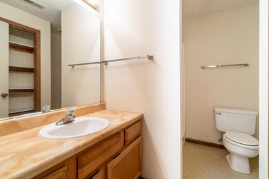 315 Foxfire Dr23