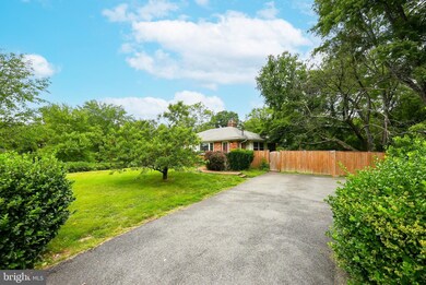 7903 Wellington Rd, Alexandria, VA 22308 - photo 2