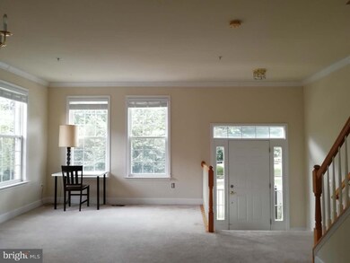 575 Pelican Ave, Gaithersburg, MD 20877 - photo 2