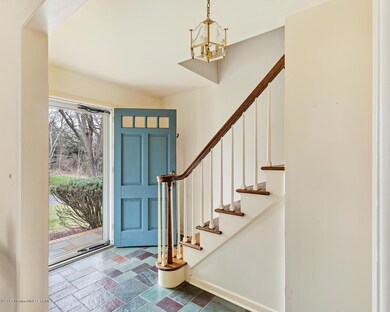 9 Highfield Ln Colts Neck NJ-large-005-3