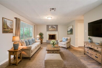 4922 Glendower Dr, Spring, TX 77373 - photo 2