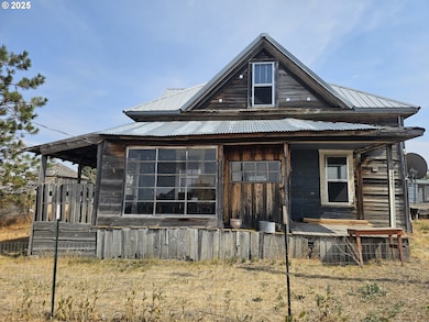 54901 Willow St, Heppner, OR 97836 - photo 4