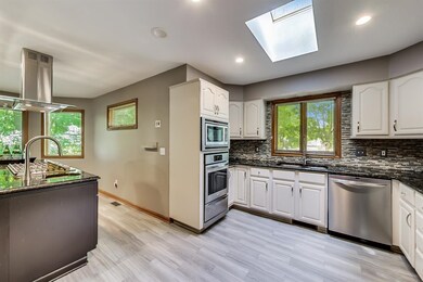 541 N Oriole Ave, Griffith, IN 46319 - photo 4