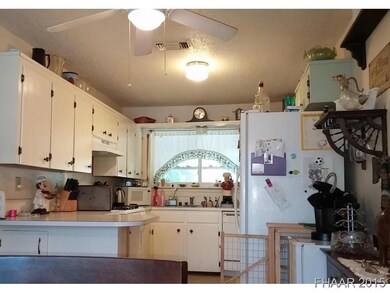 302 Cottonwood Dr, Copperas Cove, TX 76522 - photo 7