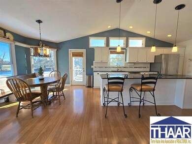 4640 E Woodsmall Dr, Terre Haute, IN 47802 - photo 2