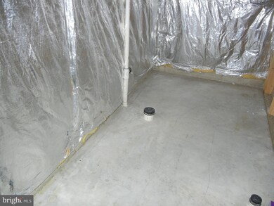 24 Jennifer Lynne Dr, Knoxville, MD 21758 - photo 6