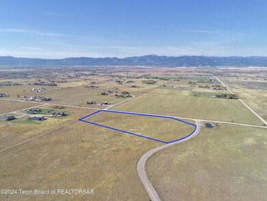 2020 Cherry Grove Ln, Victor, ID 83455 - photo 2