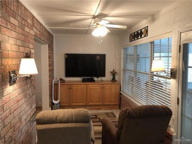 327 Karen Dr, Alamo, TX 78516 - photo 5