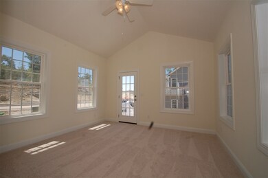 122 Brookview Dr unit 29, Hooksett, NH 03106 - photo 5